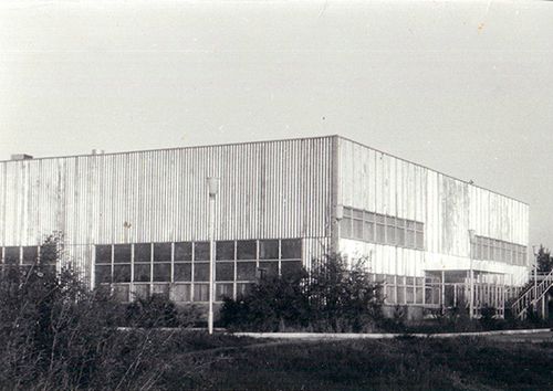 The abandoned house of the old laboratory, 1954 The abandoned house of the old laboratory, 1954